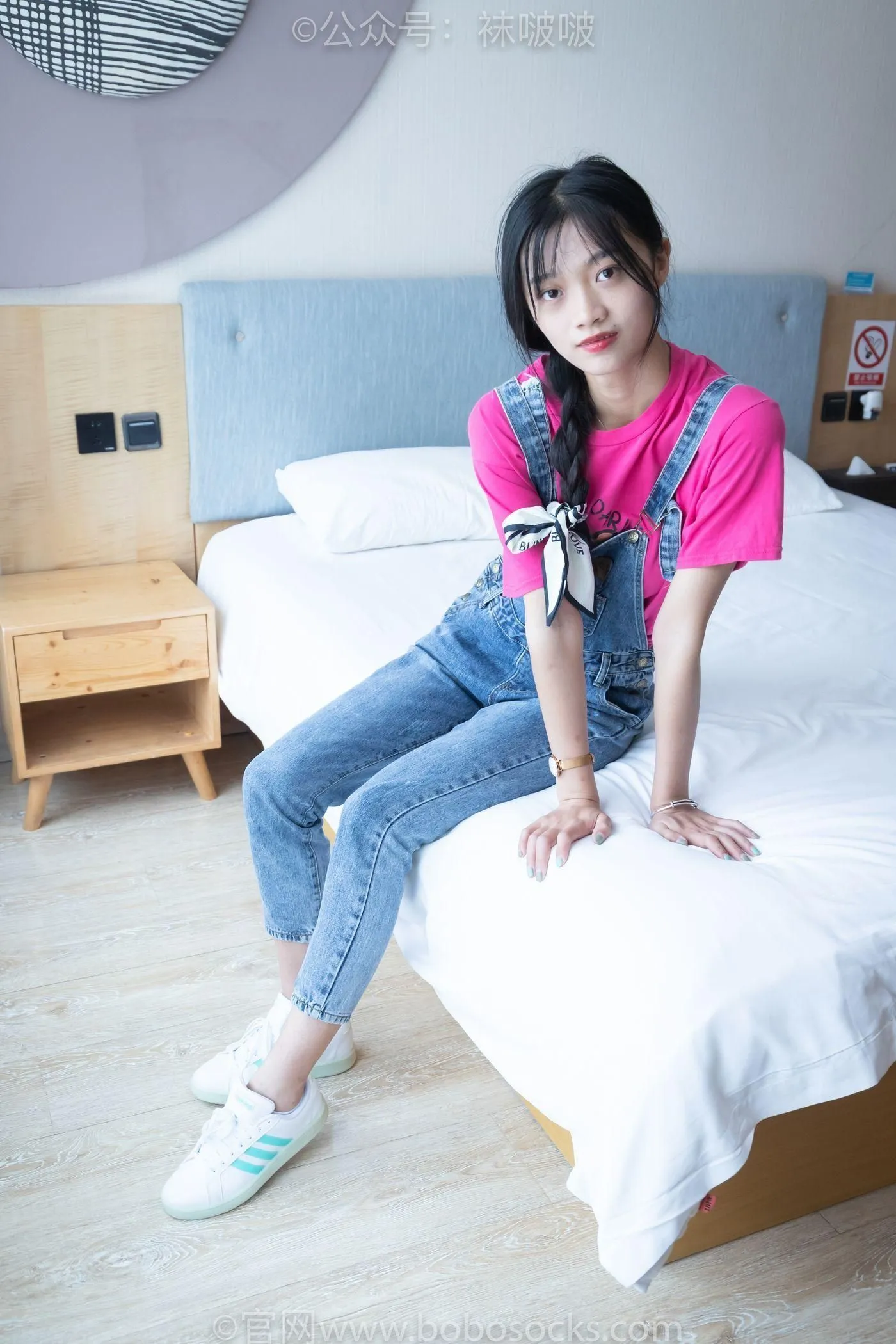 [BoBoSocks袜啵啵]NO.024 涵涵-板鞋、白棉袜、裸足 [134P]插图2